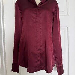 Elegant Burgundy Women's 100% genuine silk blouse Top size 0 tall. Ann Taylor